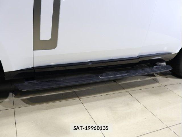 ROVER RANGE ROVER 2023-10 2675882-26