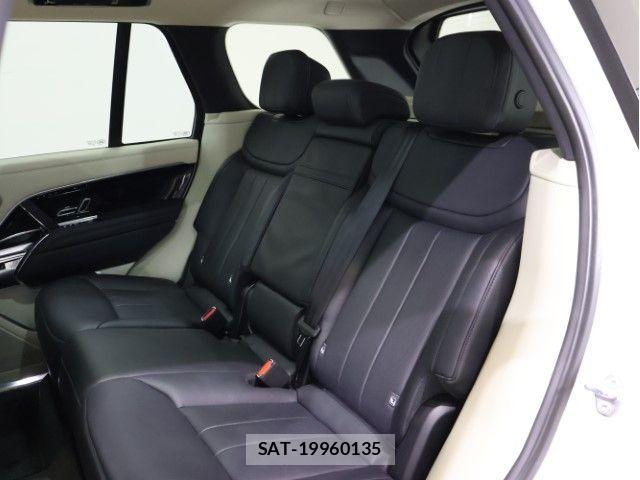 ROVER RANGE ROVER 2023-10 2675882-4