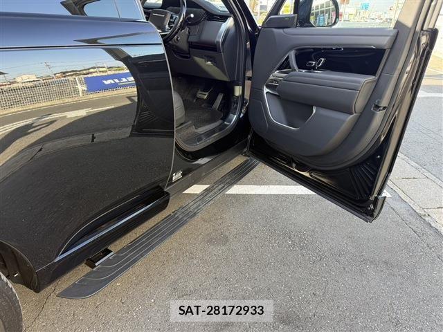 ROVER RANGE ROVER 2023-08 6546730-12