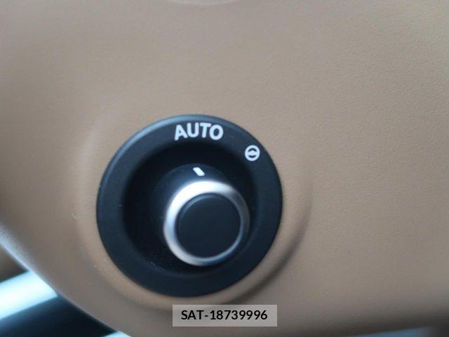 ROVER RANGE ROVER 2025-03 7060555-4