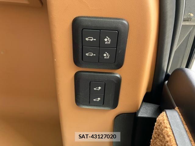 ROVER RANGE ROVER 2019-08 7619732-11