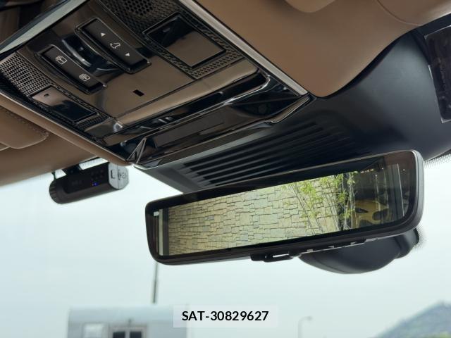 ROVER RANGE ROVER 2023-10 7788893-15