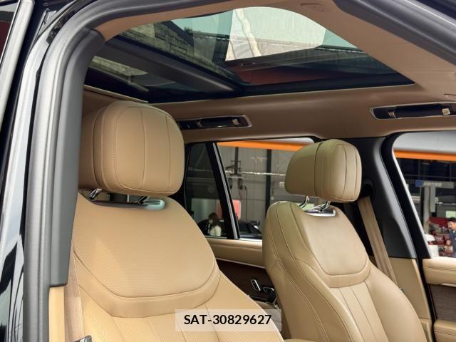 ROVER RANGE ROVER 2023-10 7788893-24