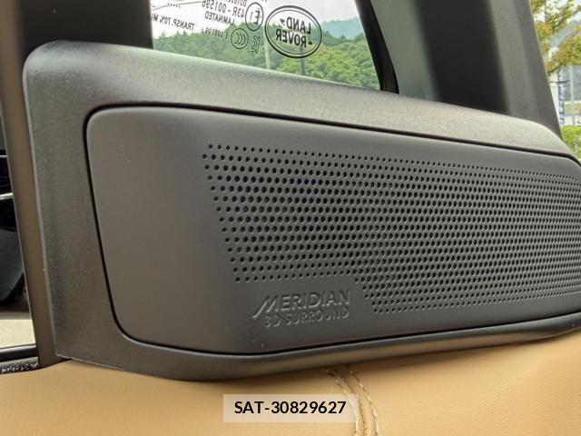 ROVER RANGE ROVER 2023-10 7788893-27