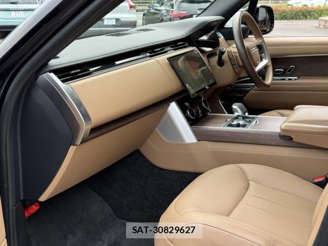 ROVER RANGE ROVER 2023-10 7788893-28