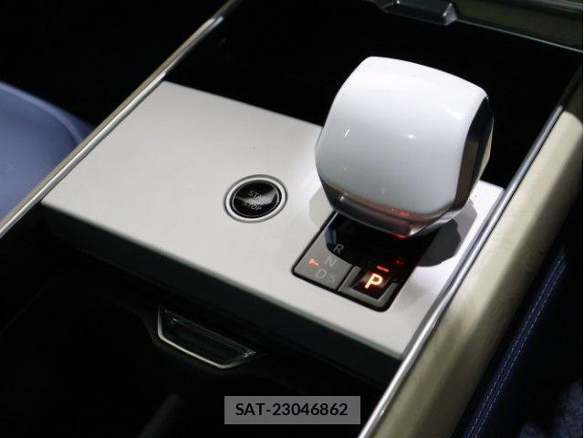 ROVER RANGE ROVER 2024-03 7980899-26