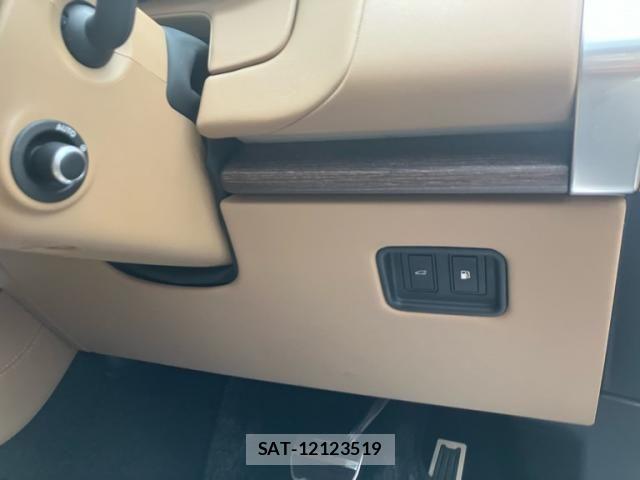 ROVER RANGE ROVER 2023-10 8038041-9