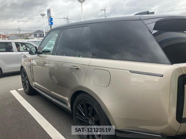 ROVER RANGE ROVER 2023-10 8038041-4