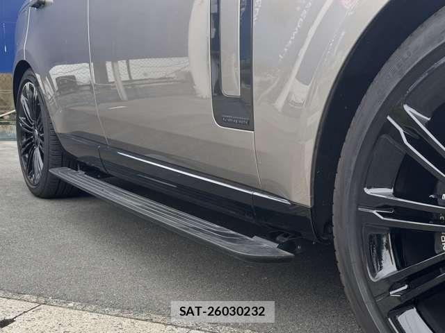 ROVER RANGE ROVER 2023-10 8368524-12