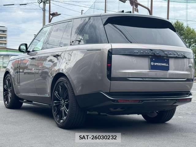 ROVER RANGE ROVER 2023-10 8368524-7