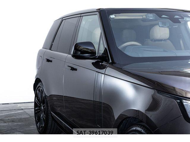 ROVER RANGE ROVER 2023-10 8881966-15