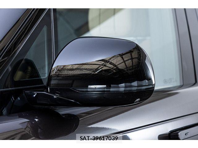 ROVER RANGE ROVER 2023-10 8881966-16
