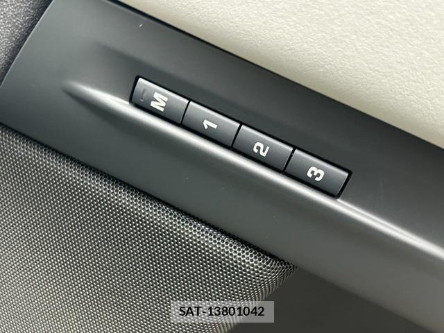 ROVER RANGE ROVER 2023-12 1060916-15
