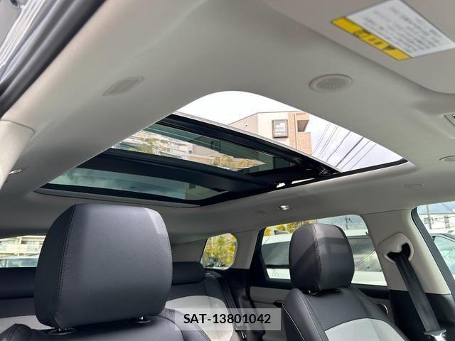 ROVER RANGE ROVER 2023-12 1060916-2