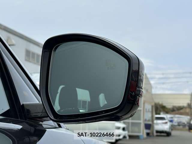 ROVER RANGE ROVER 2024-09 1308325-19