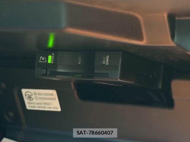 ROVER RANGE ROVER 2023-06 3068043-9