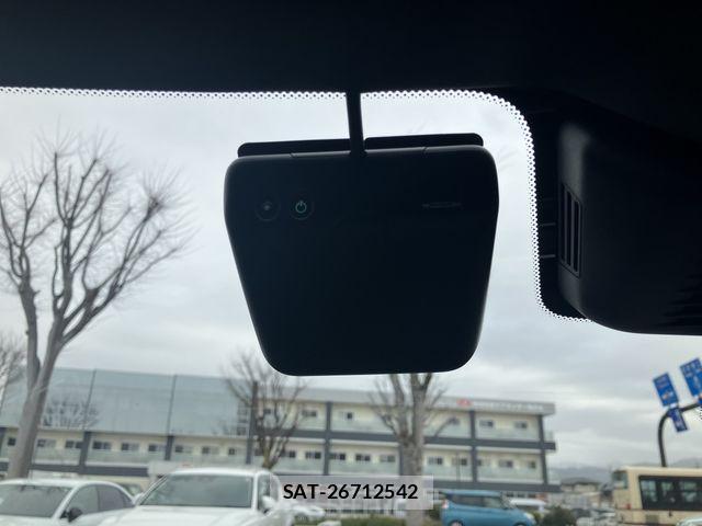 ROVER RANGE ROVER 2023-02 3834395-16