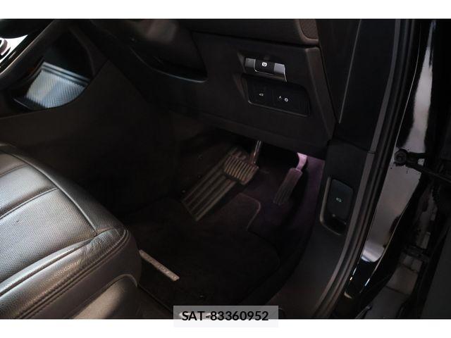 ROVER RANGE ROVER 2021-03 5877772-26