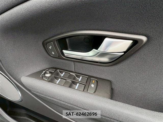 ROVER RANGE ROVER 2019-04 6247189-26