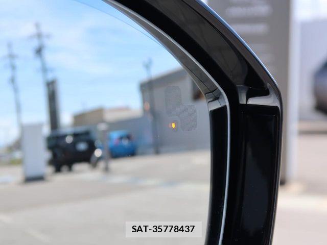 ROVER RANGE ROVER 2025-03 6912281-15
