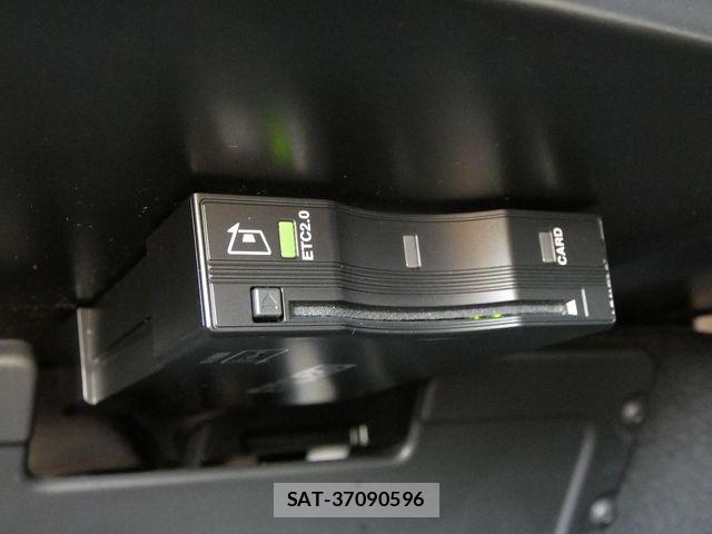 ROVER RANGE ROVER 2024-06 7728203-28