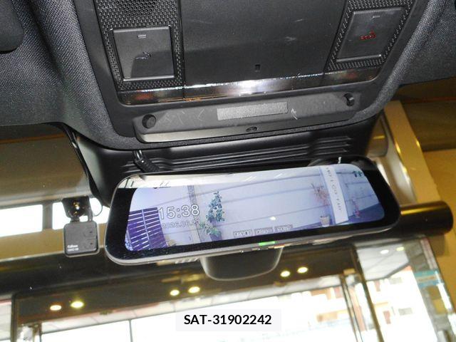 ROVER RANGE ROVER 2023-06 7879256-19