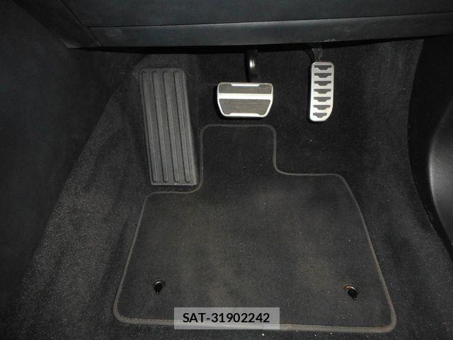 ROVER RANGE ROVER 2023-06 7879256-23