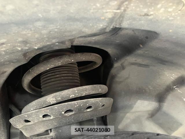 ROVER RANGE ROVER 2013-05 8132217-9