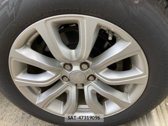 ROVER RANGE ROVER 2018-12 8132208-10