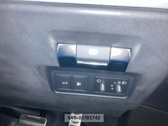 ROVER RANGE ROVER 2022-12 8355532-11
