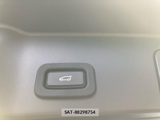 ROVER RANGE ROVER 2022-03 8368527-10