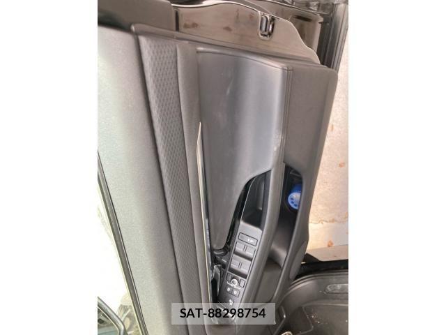 ROVER RANGE ROVER 2022-03 8368527-11