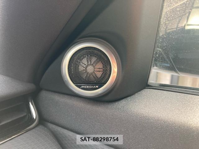 ROVER RANGE ROVER 2022-03 8368527-23