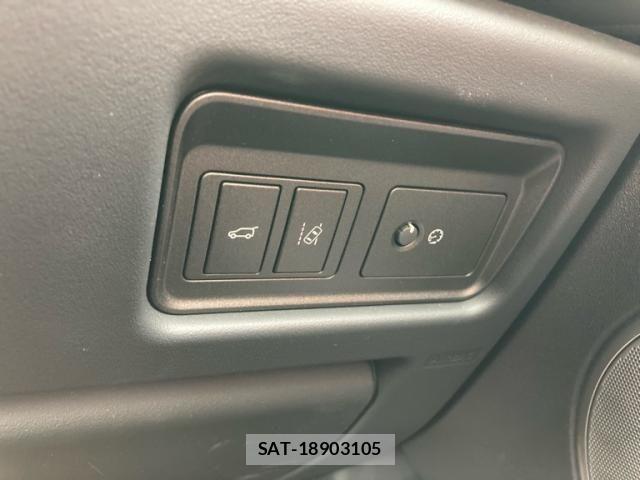 ROVER RANGE ROVER 2019-04 8414768-28