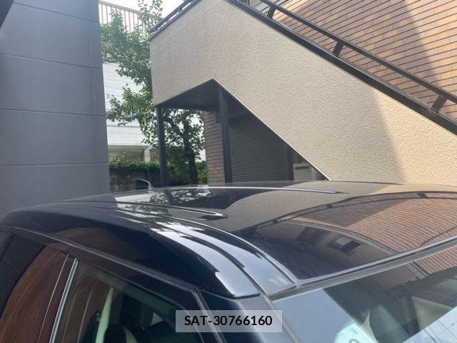 ROVER RANGE ROVER 2018-11 8414769-3