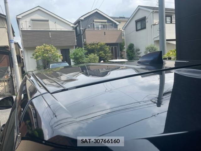 ROVER RANGE ROVER 2018-11 8414769-7