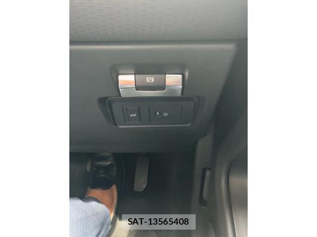ROVER RANGE ROVER 2019-08 8563466-24