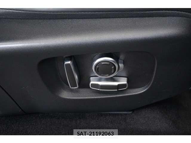 ROVER RANGE ROVER 2023-02 8563463-9