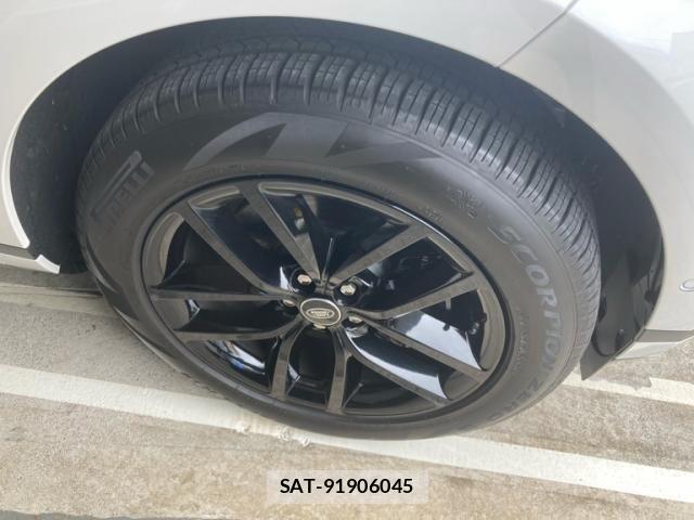ROVER RANGE ROVER 2025-12 8831416-6