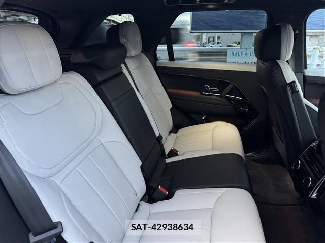 ROVER RANGE ROVER 2024-02 808532-17