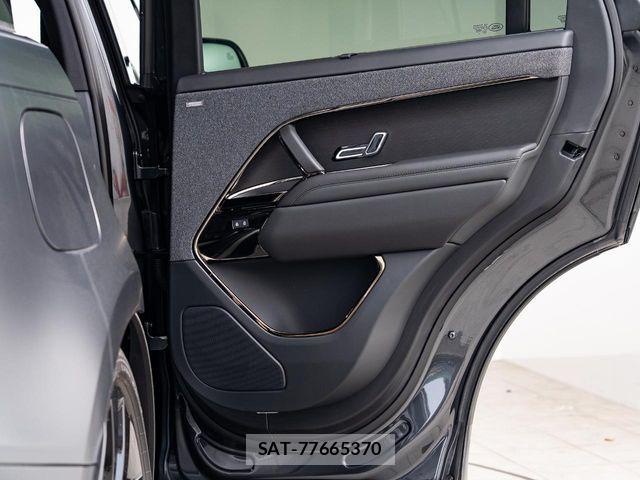 ROVER RANGE ROVER 2025-08 5877781-5