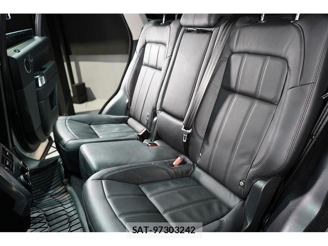 ROVER RANGE ROVER 2019-05 7457498-16