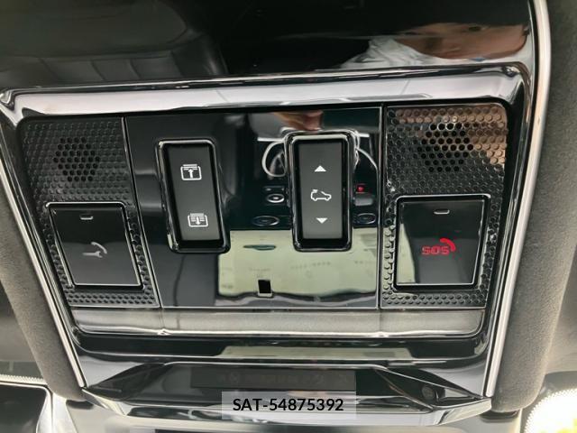 ROVER RANGE ROVER 2023-10 8101693-24