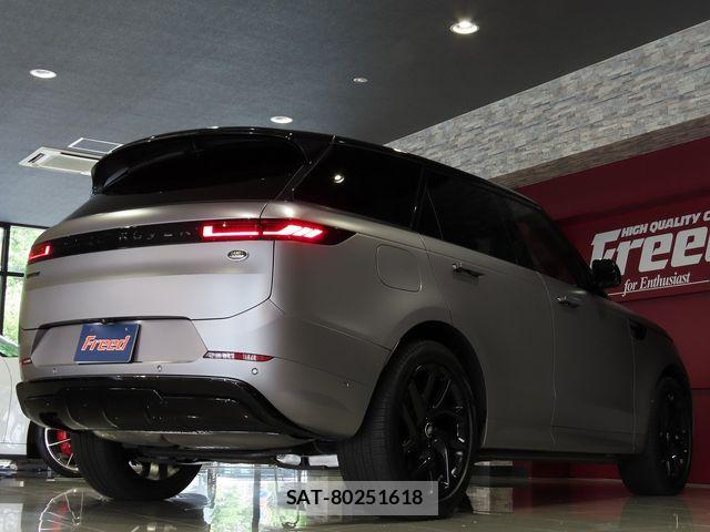ROVER RANGE ROVER 2023-12 8101696-2