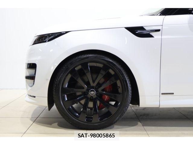 ROVER RANGE ROVER 2024-10 8368529-11