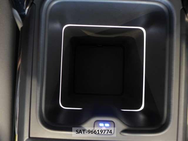 ROVER RANGE ROVER 2023-04 8414780-13