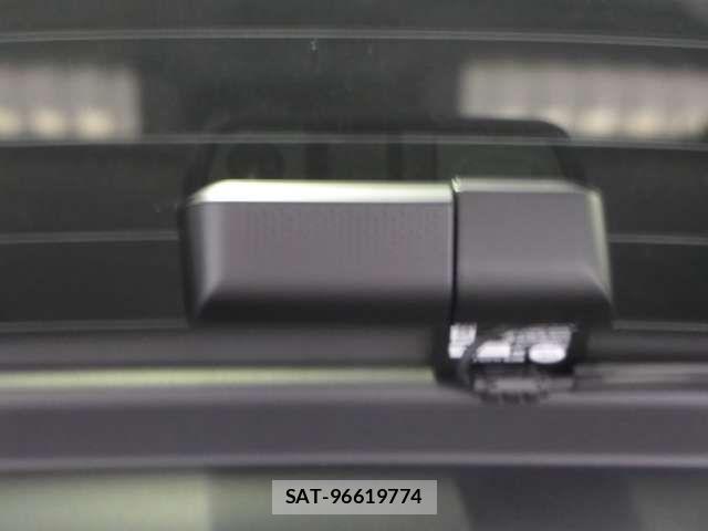 ROVER RANGE ROVER 2023-04 8414780-8