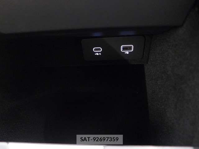 ROVER RANGE ROVER 2024-06 8414774-11