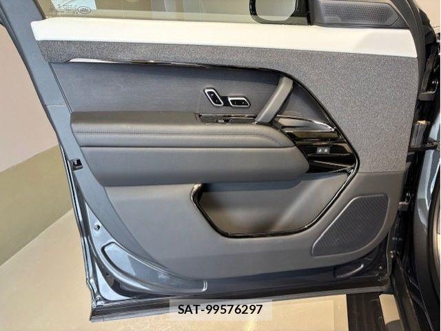 ROVER RANGE ROVER 2025-12 8414779-21