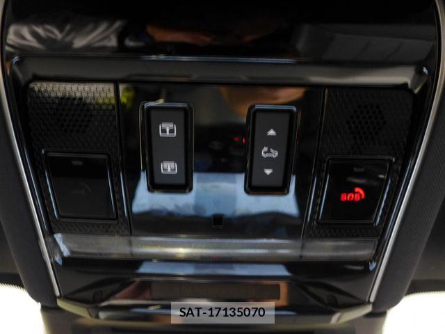 ROVER RANGE ROVER 2025-12 8414778-8